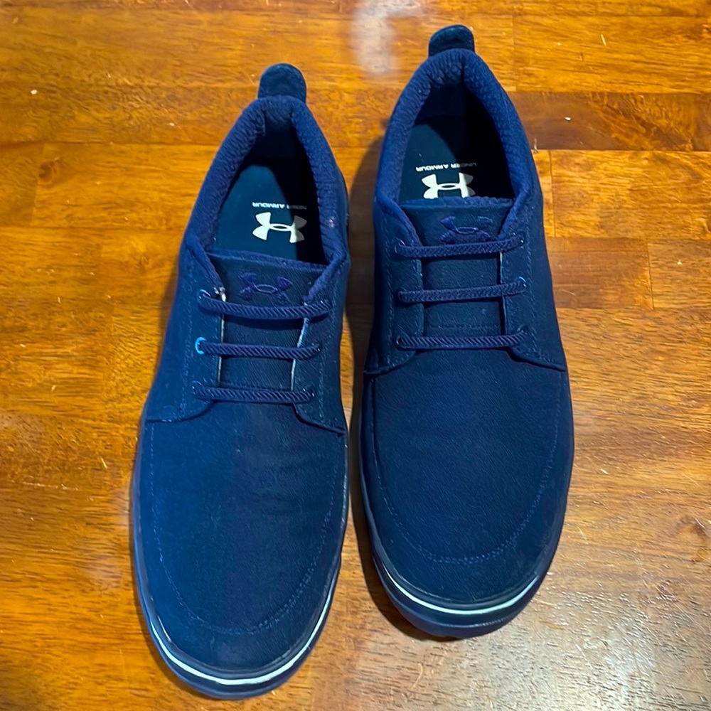 UA slip on canvas sneakers size 8